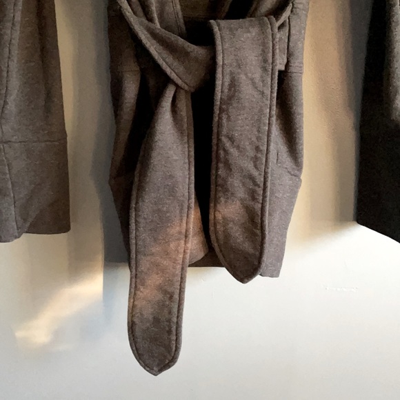 THE NORTH FACE GREY LONG SLEEVE WRAP CARDIGAN - Picture 3 of 7